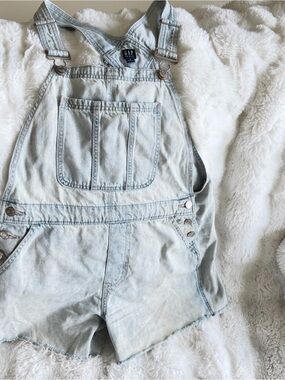 GAP Light Blue Denim Vintage Style Short Overalls